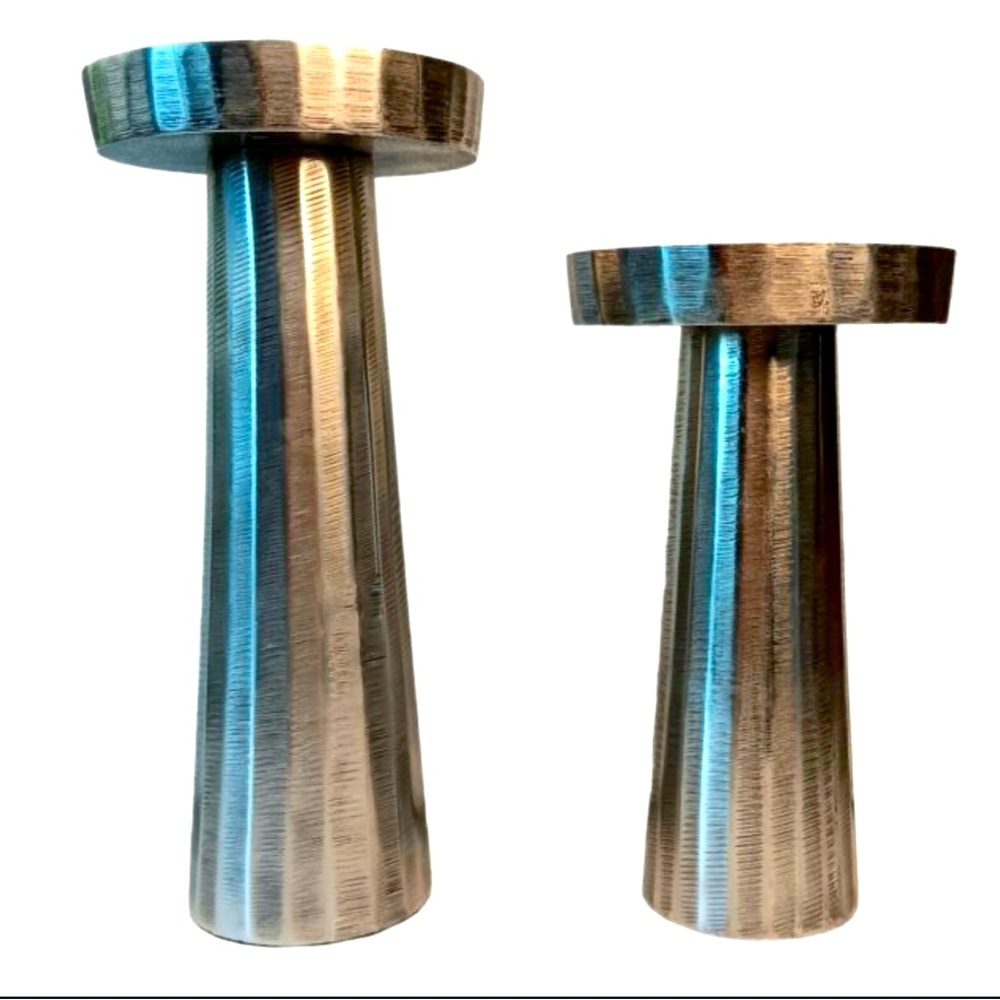 NWT SCOTT LIVING Tall Hammered Textured Silver Pillar Candle Holders Set of 2